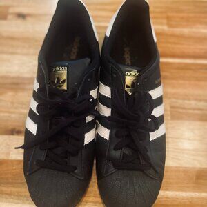 Adidas Superstar shoe core black and white size 13 mens